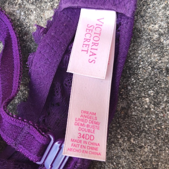 Victorias Secret Bras - Picture 8 of 8